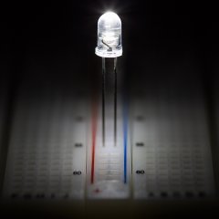 5mm Cool White LED - 7300K - T1 3/4 LED with 15 Degree Viewing Angle - White LED